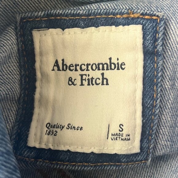 Abercrombie & Fitch Denim Jean Jacket Womens Small Light Wash - Picture 8 of 8